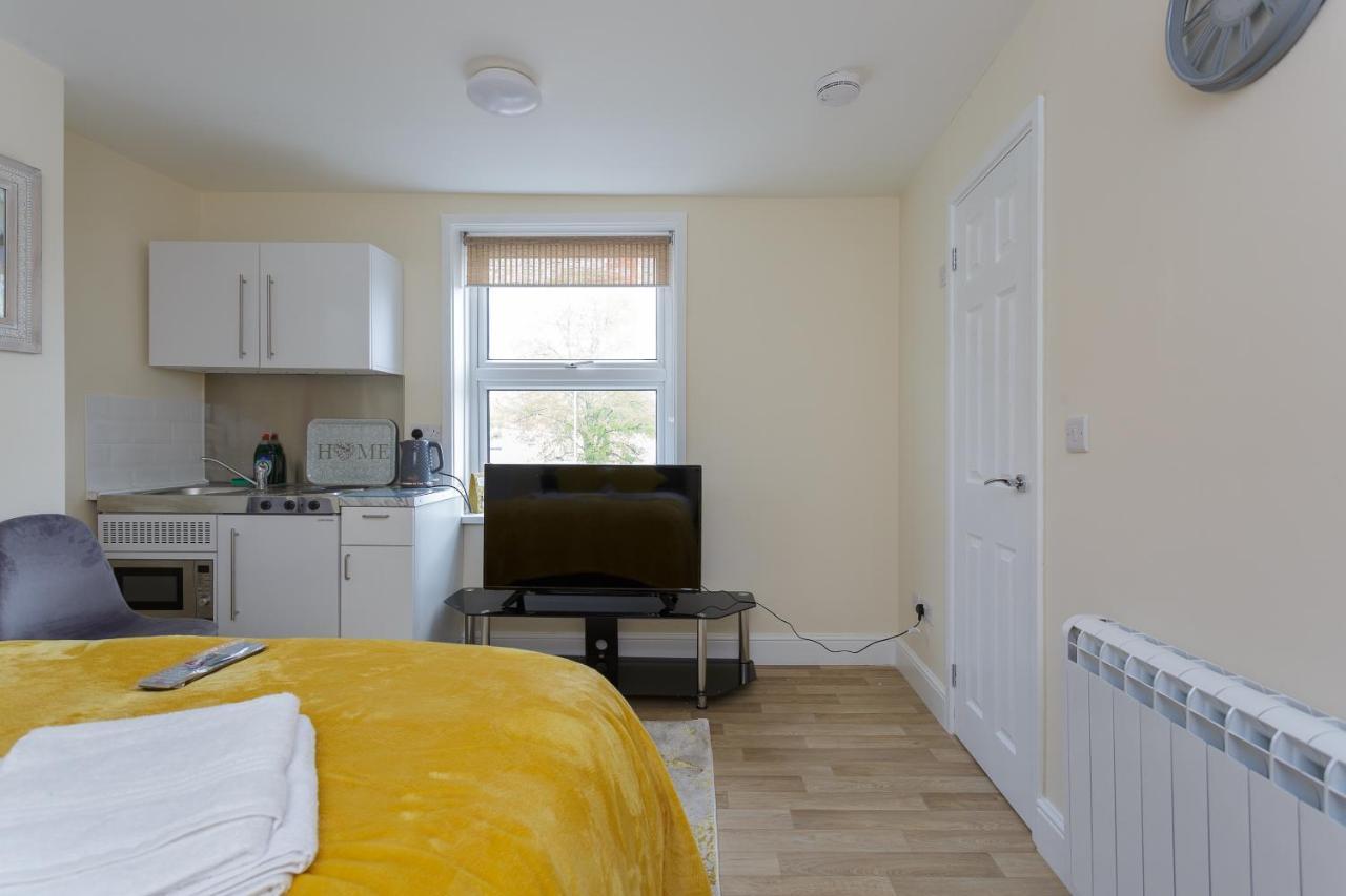 St Mary'S - Modern Central Huge Studio Apartments Southampton Room photo